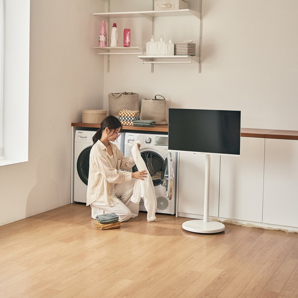 와이드무빙뷰 화이트에디션 삼탠바이미V3 셋트 QLED 109cm(43인치) UHD 4K 스마트 이동식 TV 중소바이미 유압식 높이조절 삼텐바이미 자가설치 상세 이미지 2